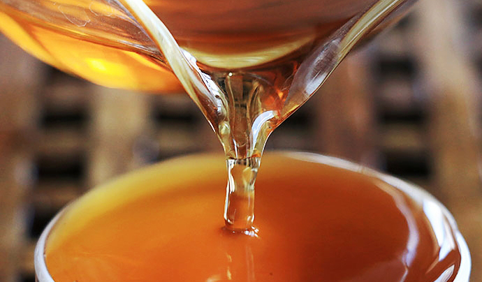 贵州烟丝的文化肌理：从山寨火塘到都市茶席